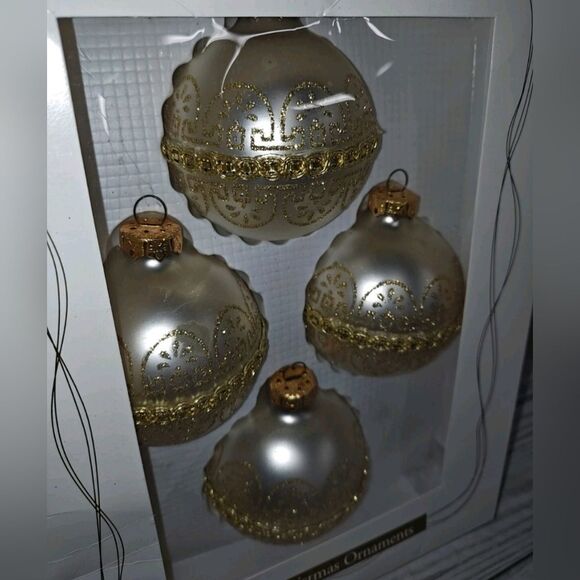Christmas Holiday Vintage Glass Tree Ornaments Silver & Gold Glitter USA - Picture 5 of 9